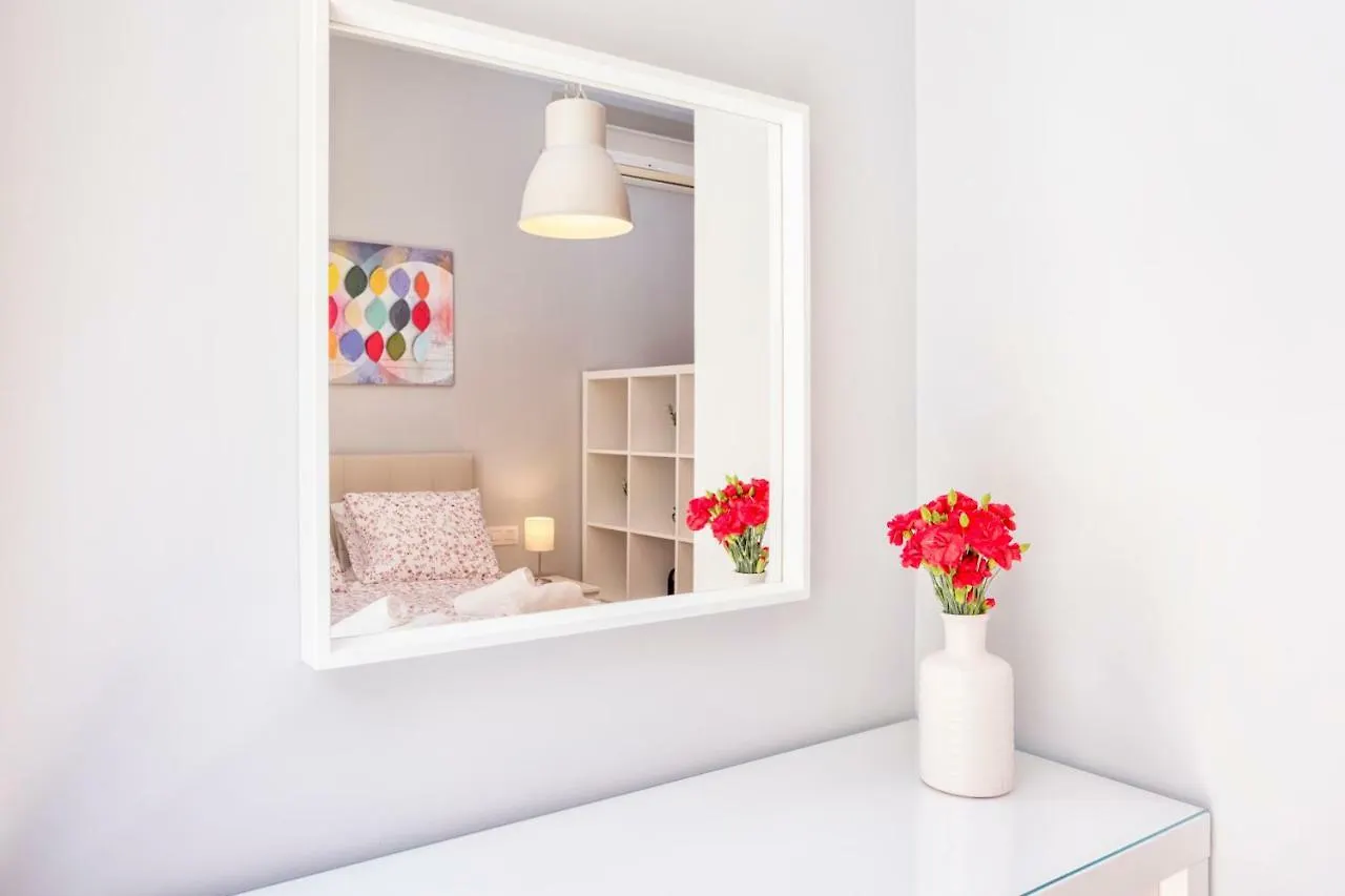 -Malagasunapts- Vibrant Historic City Centre Apartment Malaga