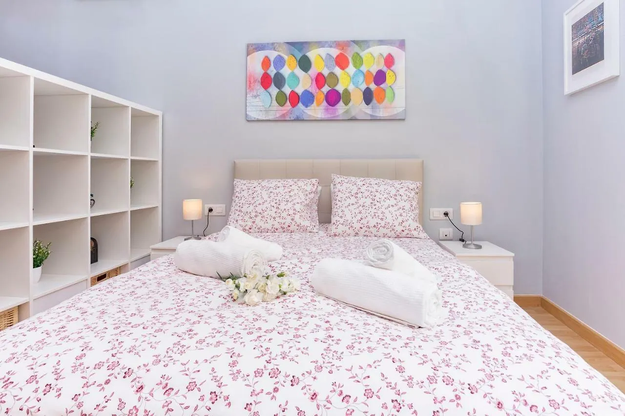 -Malagasunapts- Vibrant Historic City Centre Malaga